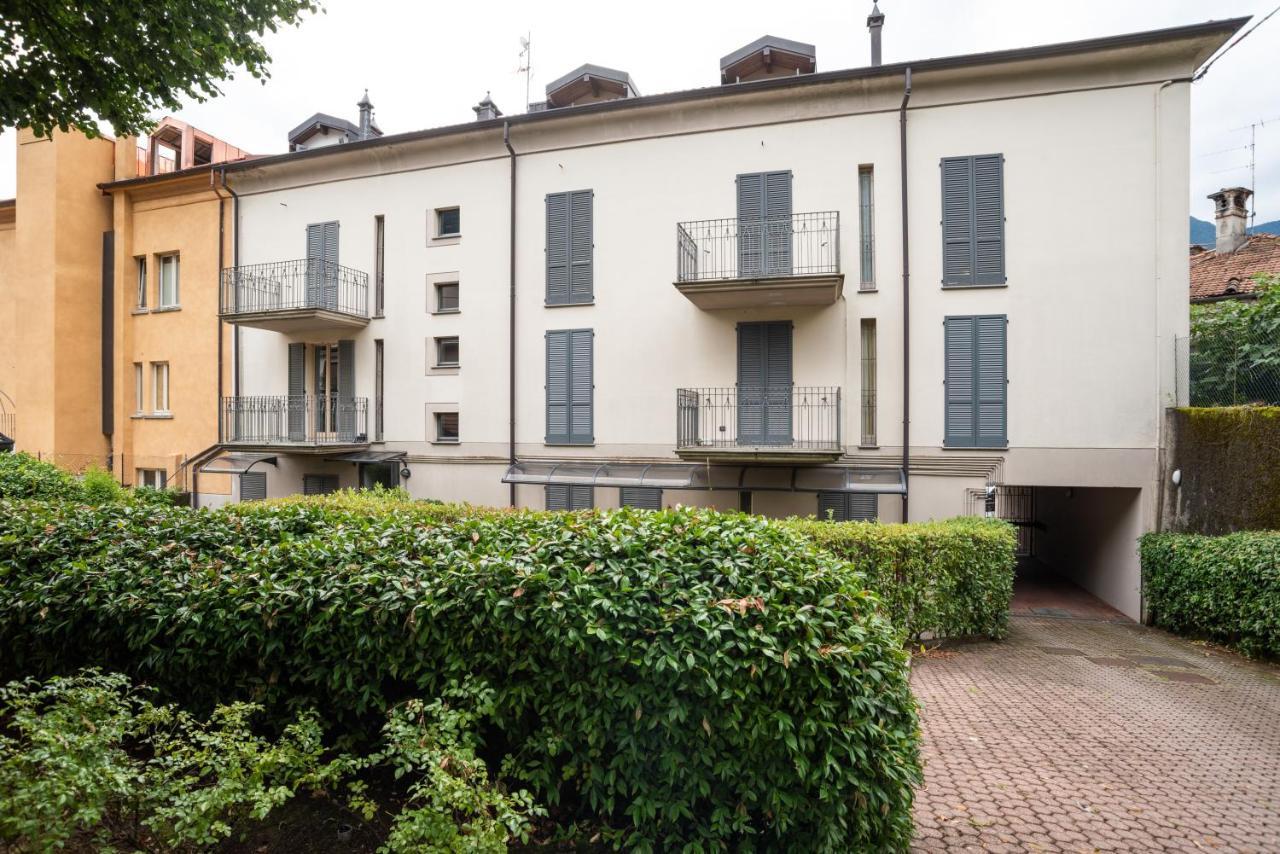 Lake Como Studio With Balcony And Private Parking Ossuccio Buitenkant foto